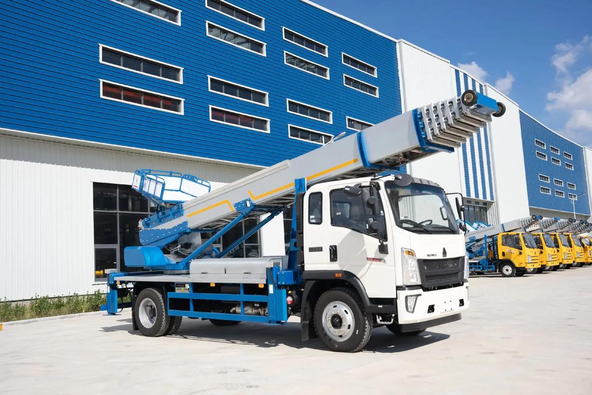 杨林尾镇出租云梯车高空作业车 建筑垃圾搬运